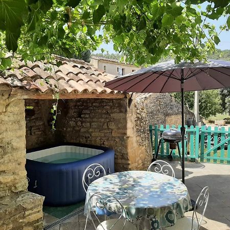 גו Gite Au Coeur Du Luberon מראה חיצוני תמונה